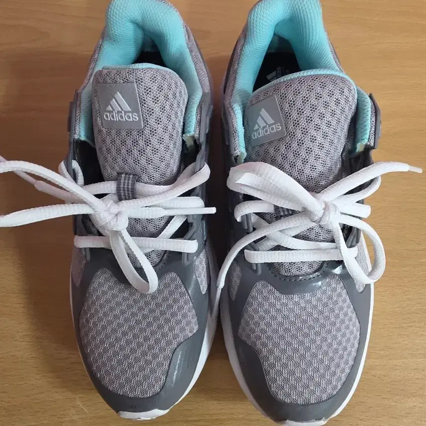 [BUNJANG] Adidas Sneakers Grey/Mint Size 225 / 아디다스 운동화 그레이/민트  사이즈 225
