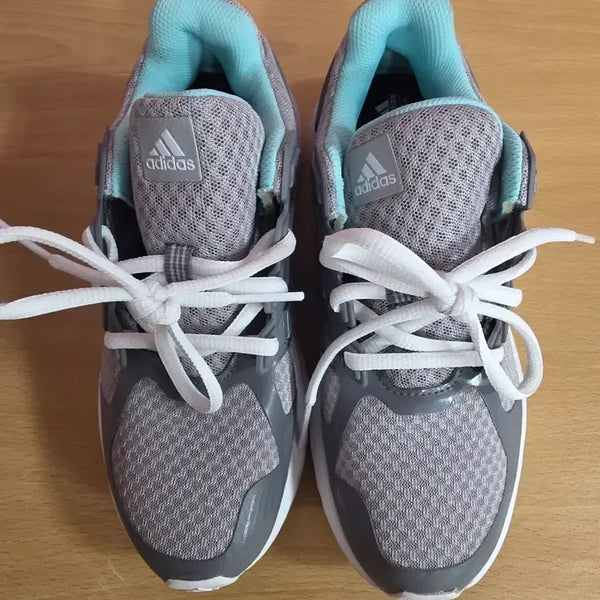 [BUNJANG] Adidas Sneakers Grey/Mint Size 225 / 아디다스 운동화 그레이/민트  사이즈 225