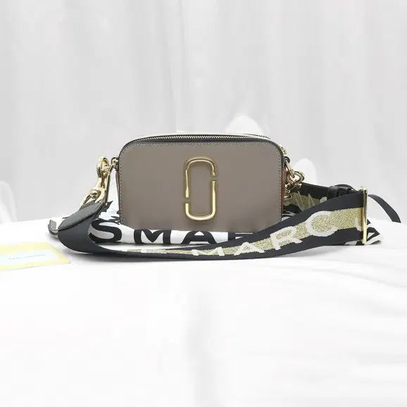 [BUNJANG] Marc Jacobs M0014146 Cement Multi Saffiano Snapshot Camera Crossbody Bag / Marc Jacobs(마크제이콥스) M0014146 시멘트 멀티 컬러 사피아노 스냅샷 카메라 크로스백