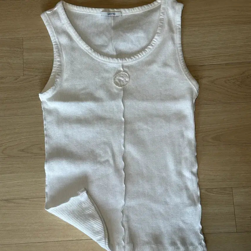 [BUNJANG] Recito Sleeveless White Top / 레시토 나시 흰컬러