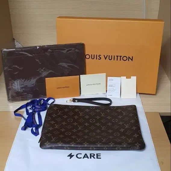 [BUNJANG] Louis Vuitton Etui Voyage MM Clutch / 루이비통 에튀보야주MM 클러치/클러치백 정품S급(감정서O)