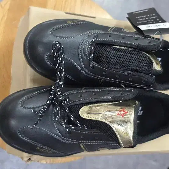 [BUNJANG] Lotto Grip HFS Bowling Shoes Black Gold 230mm / 로또그립 HFS 볼링화 검정 금색 230 -40새상품