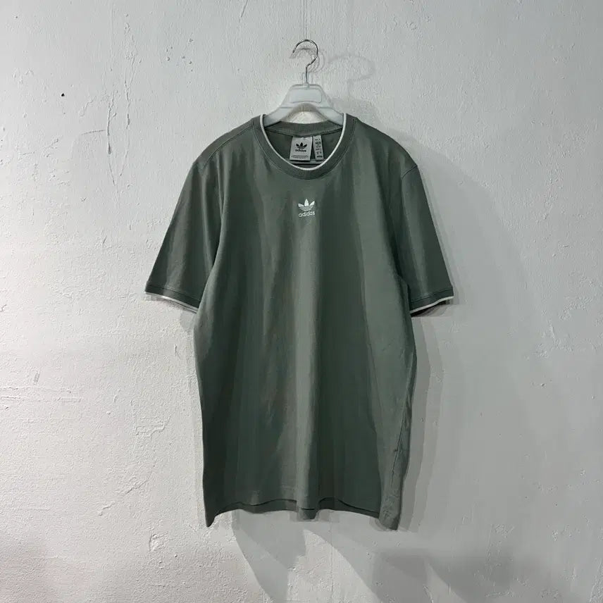 [BUNJANG] Adidas Short Sleeve T-Shirt - Size M / 아디다스 반팔티 M
