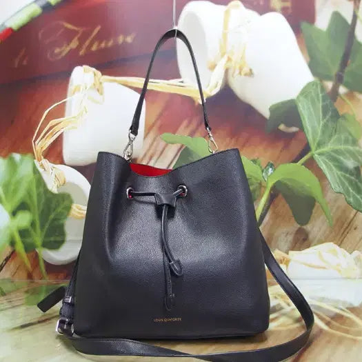 [BUNJANG] Louis Quatorze Leather Drawstring Tote Bag / 구제토토 루이까또즈 가죽 복조리 토드백 숄더백 정품 중고가방 60708