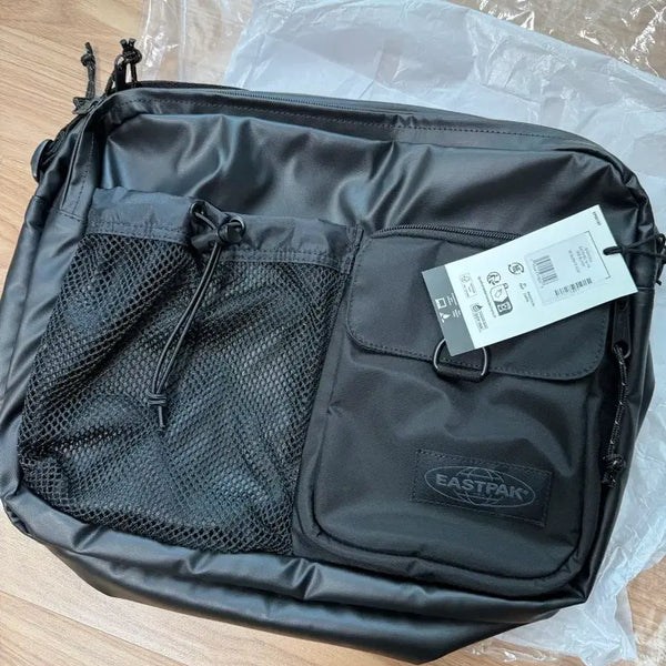 [BUNJANG] Eastpak Satchel Bag M Black / 이스트팩 사첼백 M