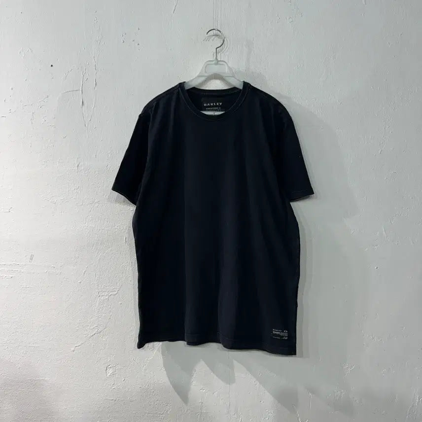 [BUNJANG] Oakley T-Shirt Size L / 오클리 반팔티 M