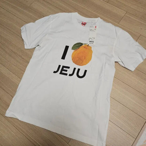 [BUNJANG] Uniqlo Jeju Tangerine Short Sleeve T-Shirt / 새상품!! 유니클로 제주감귤 반팔티