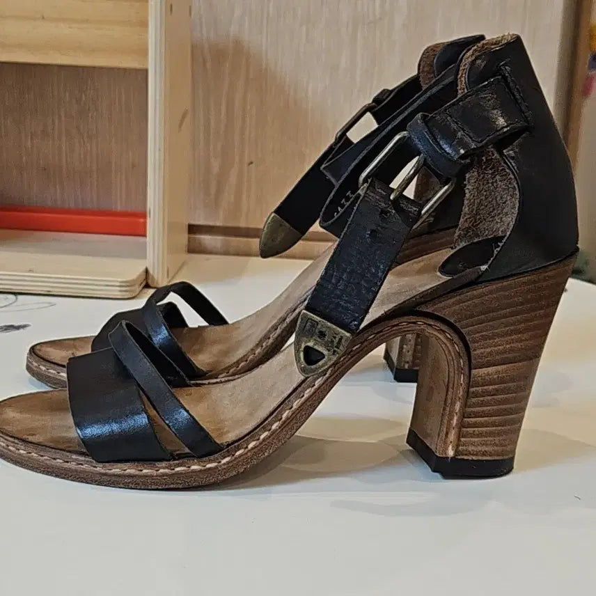 [BUNJANG] Buttero Italian Leather Sandals / 이태리.BUTTERO(36.5)이태리 가죽 샌들