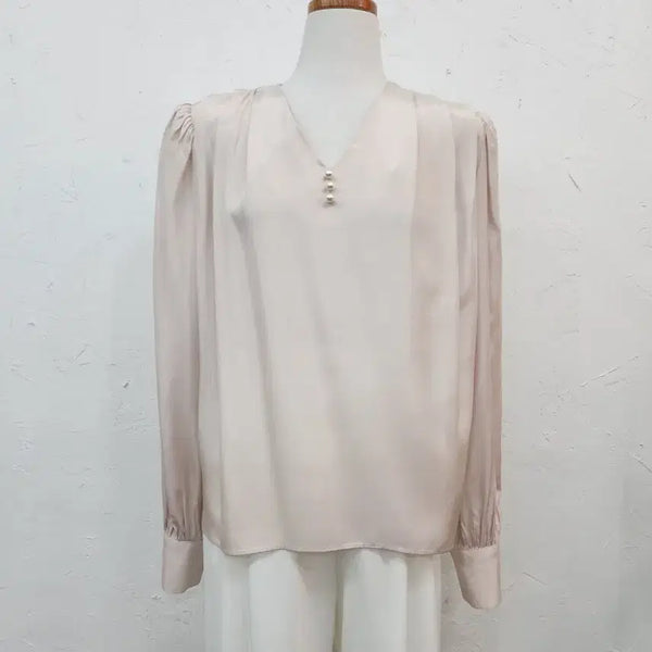 [BUNJANG] Women's Blouse Beige/Ivory Shirring Pearl Button / 여성 블라우스 베이지/아이보리 셔링 진주 단추