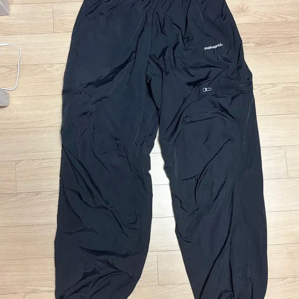 [BUNJANG] Mahagrid Vinyl Overfit Jogger Pants / 마하그리드 비닐 바지 오버핏 팬츠 조거팬츠