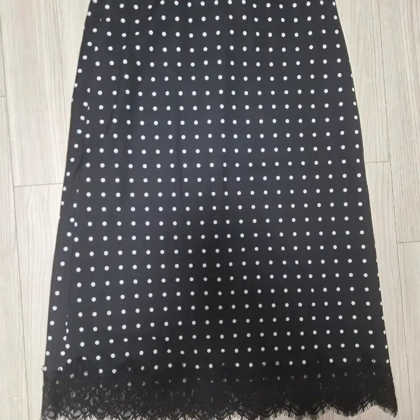 [BUNJANG] Shardrama Dot Skirt / 샤드라마 도트 스커트 s