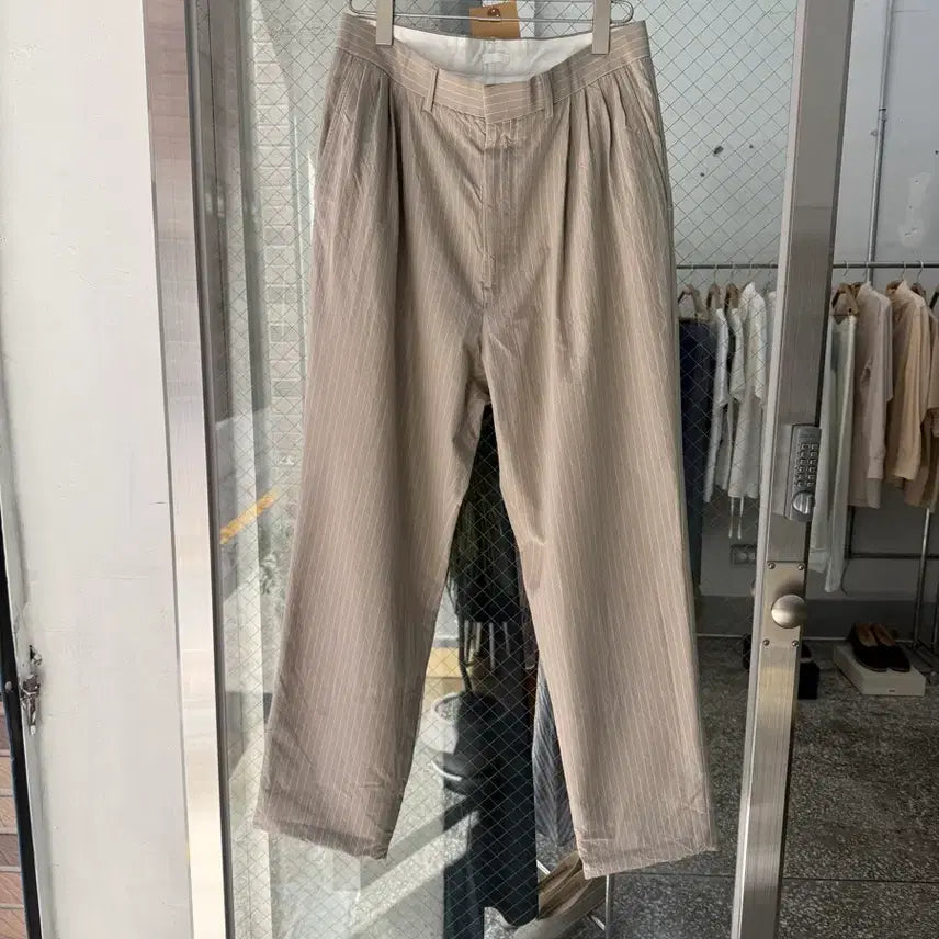 [BUNJANG] SEEALL Multi Pleats Pinstripe Wide Trousers / SEEALL 멀티 플리츠 핀스트라이프 와이드 트라우저