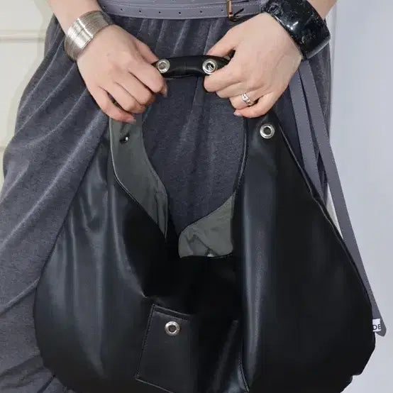 [BUNJANG] DEPC Eyelet Leather Shoulder Bag Black / DEPC 아이렛 레더 숄더백 블랙