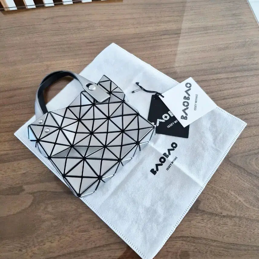 [BUNJANG] Bao Bao Issey Miyake Prism Mini Tote Bag / 바오바오 프리즘 미니백