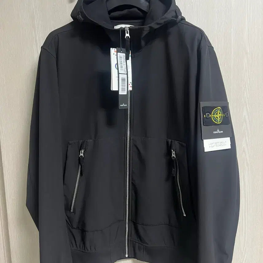 [BUNJANG] Stone Island Soft Shell Hooded Jacket Black / [새상품급,풀구성,정품] 스톤아일랜드 소프트쉘 후드 자켓 블랙