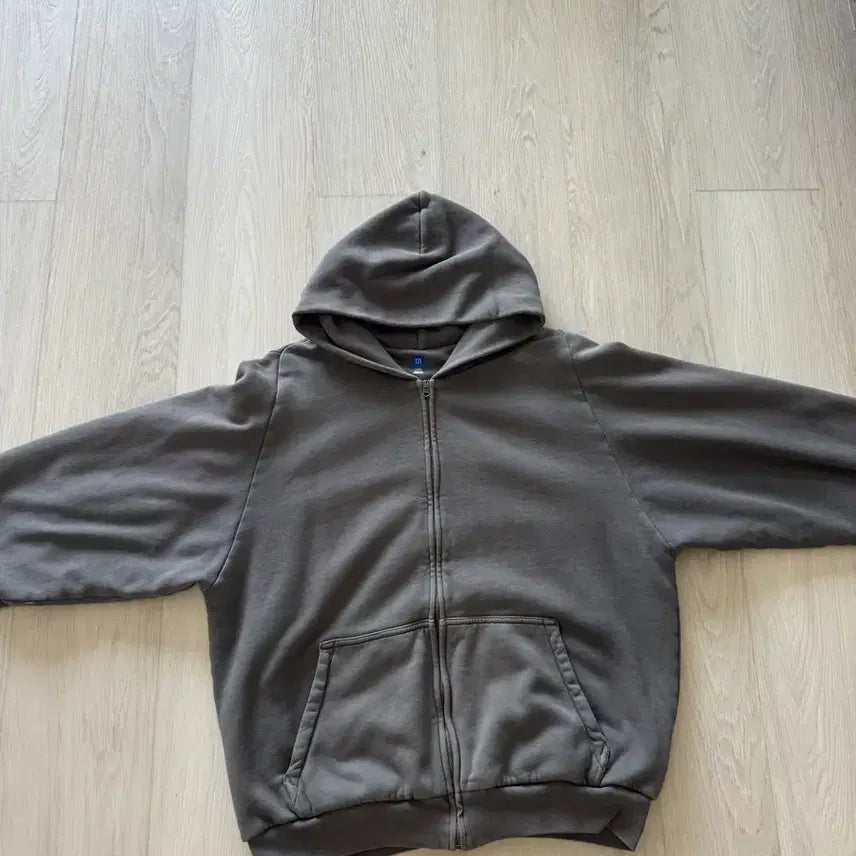 [BUNJANG] Yeezy Gap Dark Grey Hoodie Zip-up L / 이지갭 후드집업 L 다크그레이