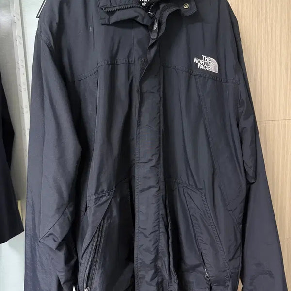 [BUNJANG] The North Face Windbreaker Jacket / 노스페이스 바람막이