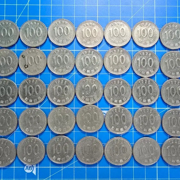 [BUNJANG] 1998 South Korean 100 Won Coins (35 pcs) / 100원 동전 98년도 35개
