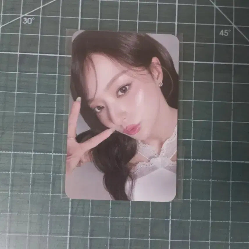 [BUNJANG] fromis_9 Lee Nagyung Dr.G Collaboration Photocard / 프로미스나인 이나경 포카 팔아요