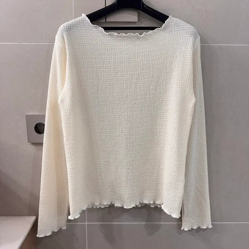 [BUNJANG] Ivory Boat Neck Waffle Long Sleeve Top / 아이보리 보트넥 와플 긴팔탑