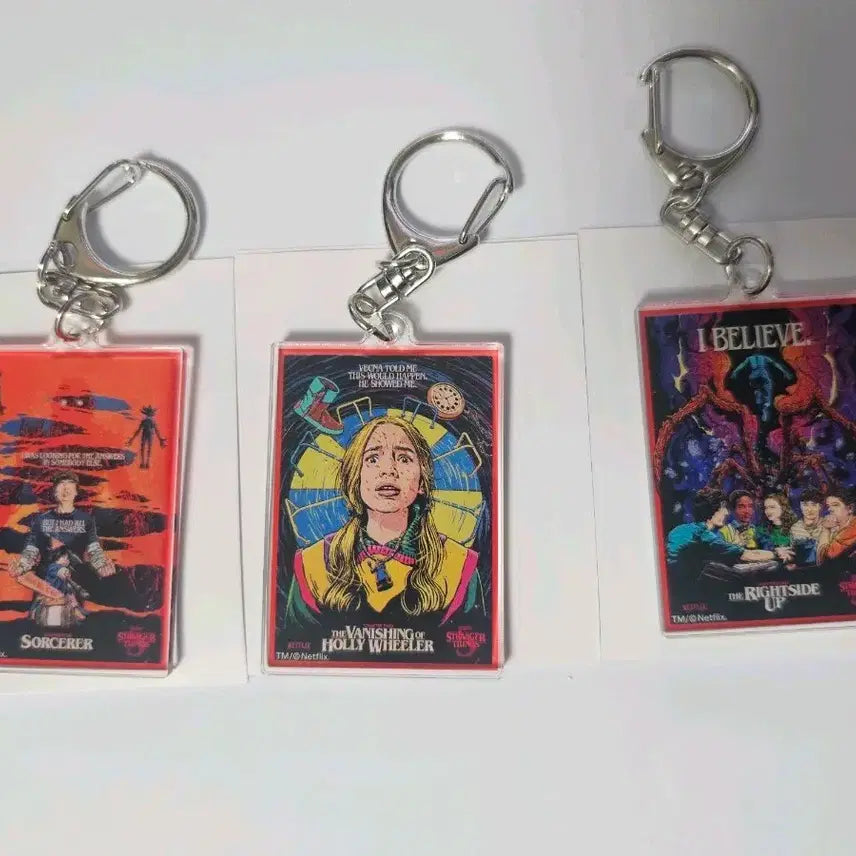 [BUNJANG] Stranger Things Acrylic Keyring 3-Set / 기묘한 이야기 아크릴 키링 3종 세트