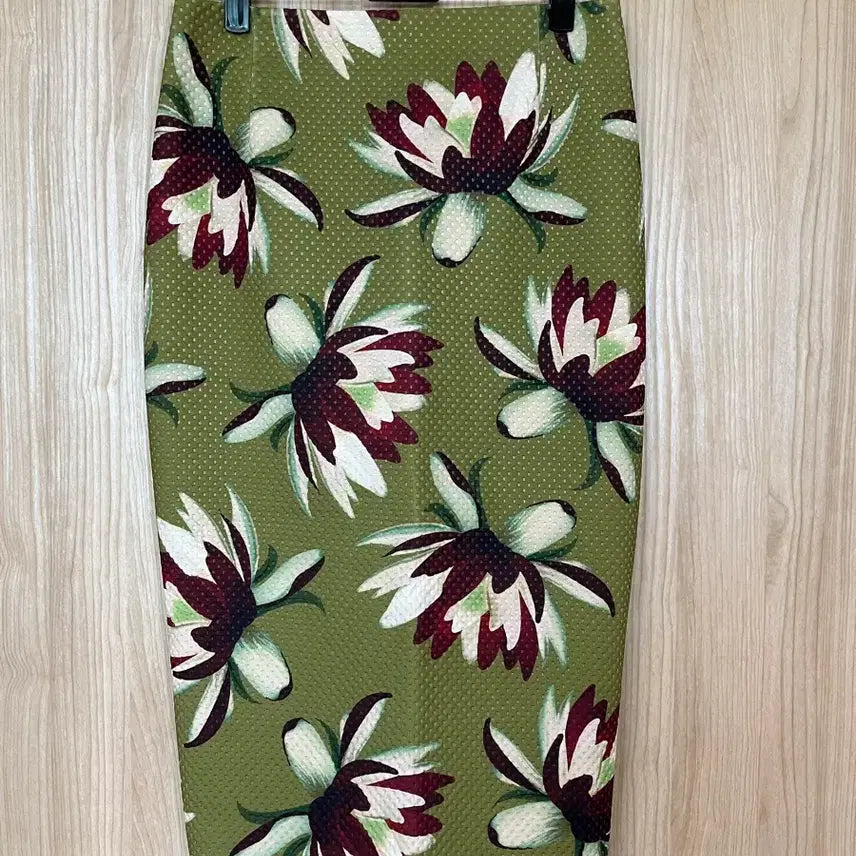 [BUNJANG] Ted Baker Floral Pattern Pencil Skirt Size 1 / 테드베이커 플라워 패턴 펜슬 스커트 1