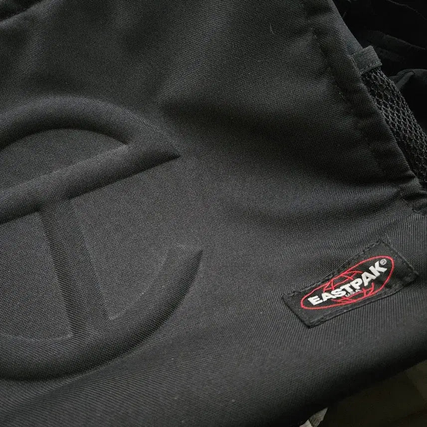 [BUNJANG] Eastpak x Telfar Medium Shopper Bag Black / 이스트팩 X 텔파 미디엄 쇼퍼백 블랙