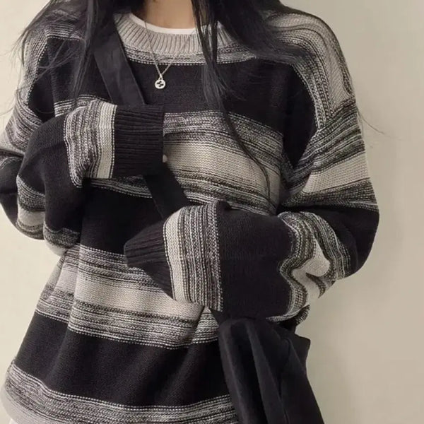 [BUNJANG] Colorblock Striped Round Neck Long Sleeve Knit / 에이블리 배색 단가라 라운드 긴팔 니트