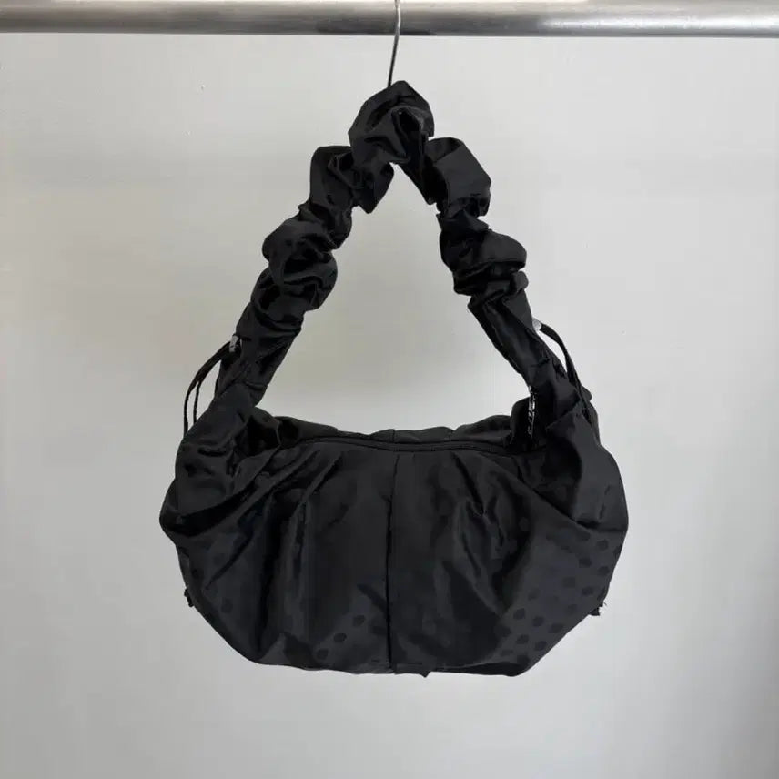 [BUNJANG] Ysaccs Yohji Yamamoto Shirring Shoulder Bag / Ysaccs 요지야마모토 셔링 숄더백