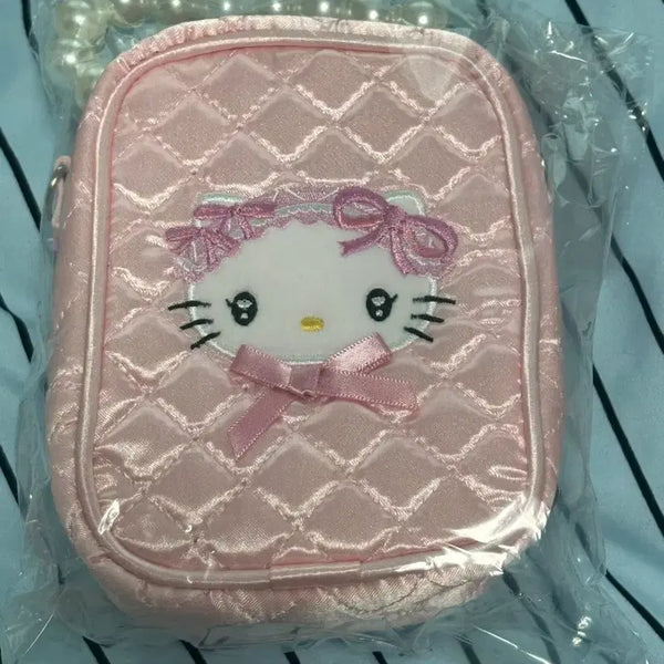 [BUNJANG] Hello Kitty 50th Anniversary Quilting Series Window Pouch Mascot Plush / 헬로키티 50주년 퀼팅 시리즈 창문 파우치 누이 인형 파우치 양도 마스코트