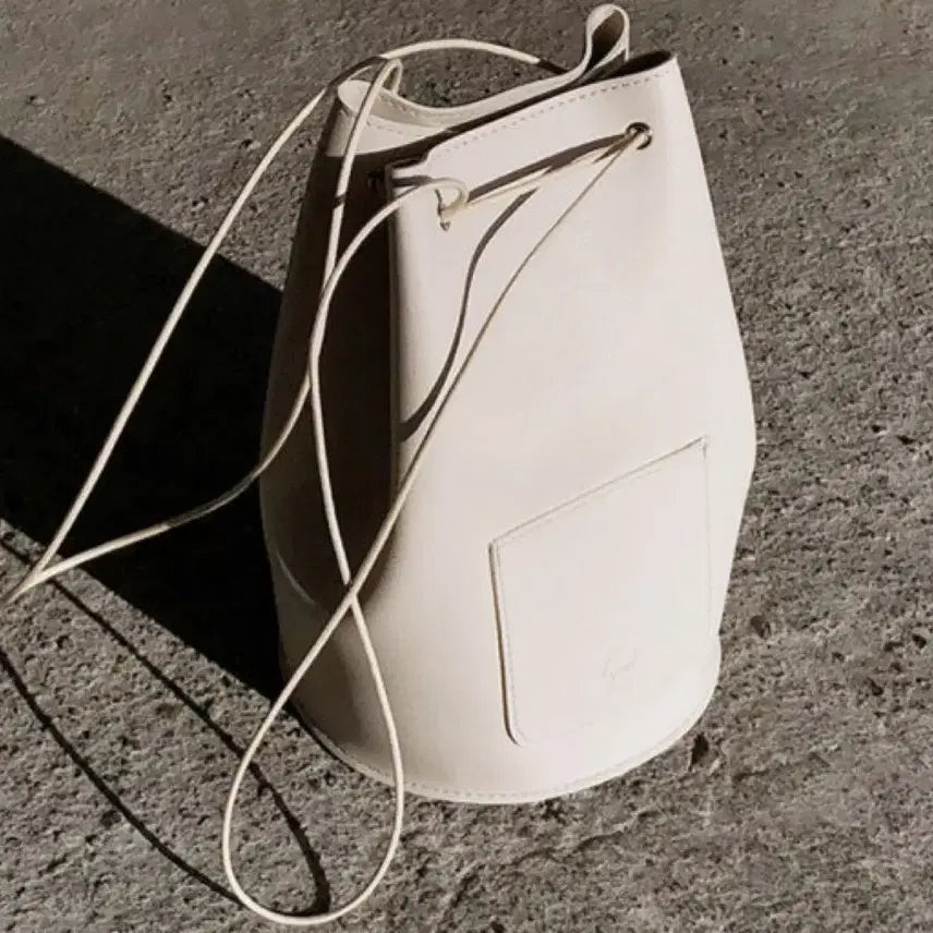 [BUNJANG] Yeomim Bucket Bag / 여밈 버킷백
