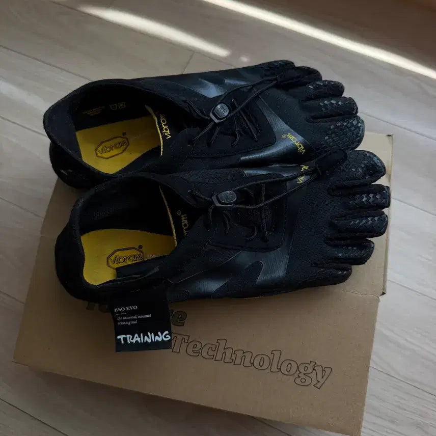 [BUNJANG] Vibram FiveFingers KSO Evo Black W39 / 비브람 파이브핑거스 KSO 에보 블랙 W39
