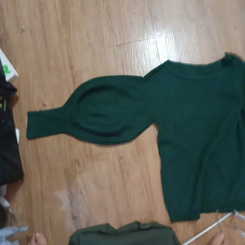 [BUNJANG] Puff Sleeve Knit Top Green Free Size / 그린 퍼프 소매 니트/프리