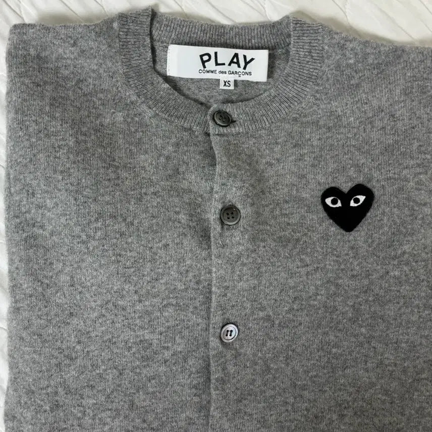 [BUNJANG] Comme des Garçons PLAY Cardigan XS / 정품) 꼼데가르송 플레이 가디건 남녀공용 xs