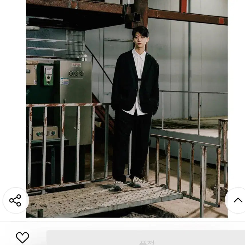 [BUNJANG] Prizmworks Black Travel Blazer Jacket / 프리즘웍스 블랙 트래블 블레이저 자켓 L
