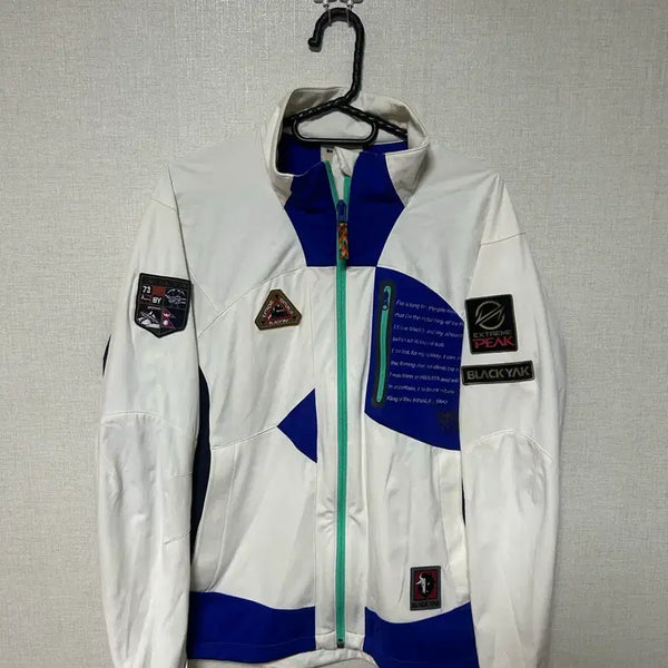 [BUNJANG] Blackyak Windbreaker White Blue / 블랙야크 바람막이 화이트 블루