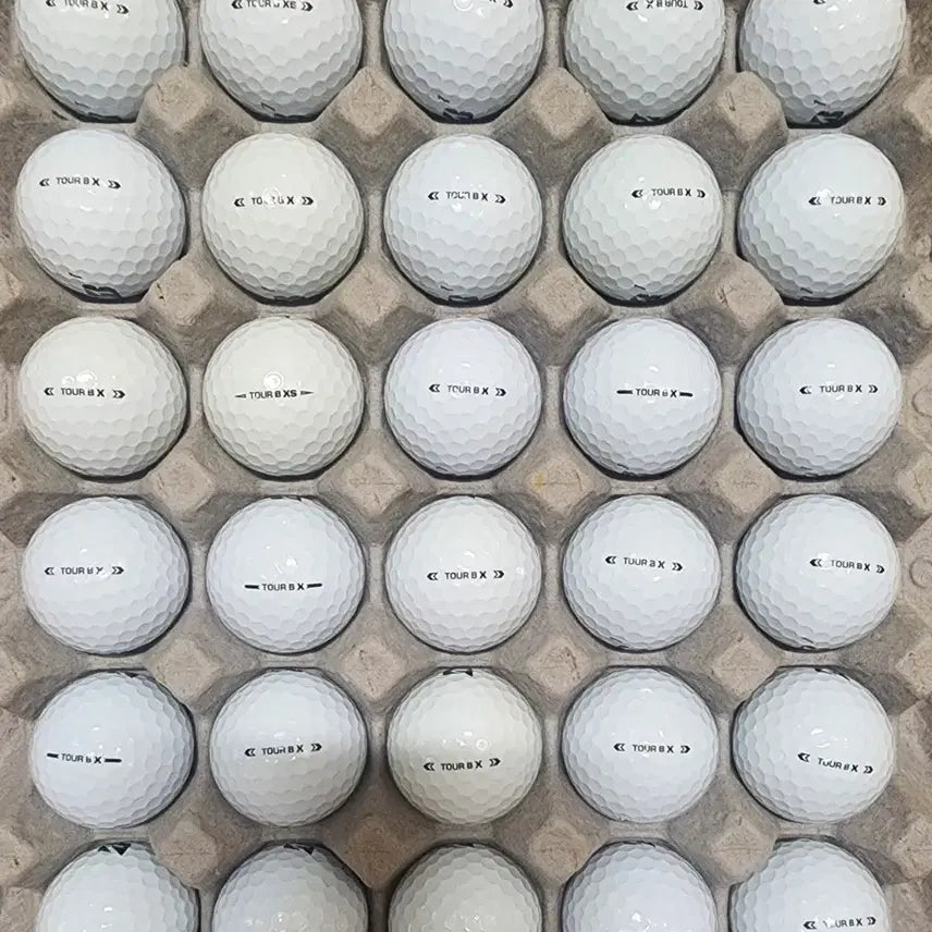 [BUNJANG] Bridgestone Tour B X/XS Used Golf Balls (44 Count) / A+급 브릿지스톤 TOUR B X,XS 로스트볼 44알