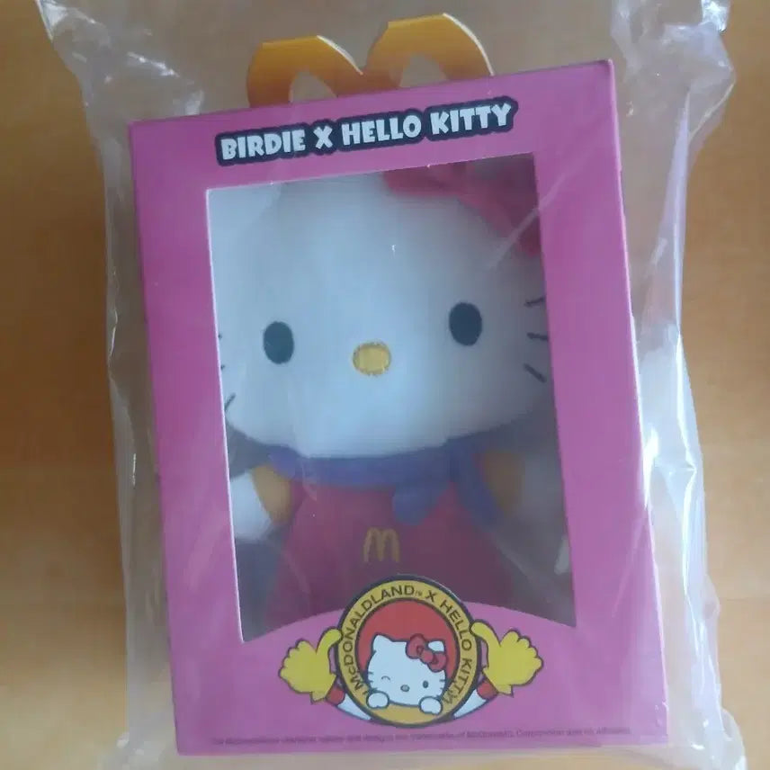 [BUNJANG] McDonald's Limited Edition Buddy x Hello Kitty Doll (Sealed) / 맥도날드 해피밀 한정판 버디 X 헬로키티 인형 완전 미개봉 새상품