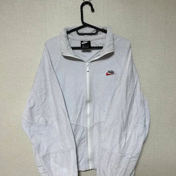 [BUNJANG] Nike Swoosh Warm-Up Jacket - White / 나이키 스우시 웜업 자켓 화이트