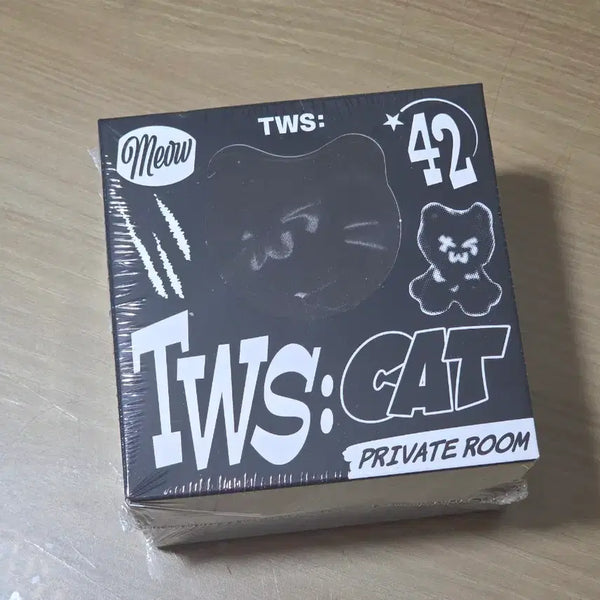 [BUNJANG] TWS No Tragedy Romeo Cat Version Photocard Holder (Sealed) / 투어스 No Tragedy 로미오캣 투냥이 깜냥이 미개봉