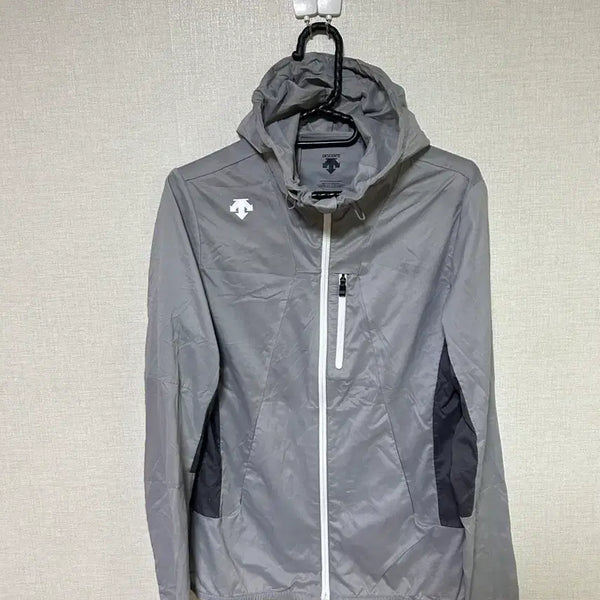 [BUNJANG] Descente Women's Windbreaker Jacket Grey / 데상트 바람막이 자켓 그레이
