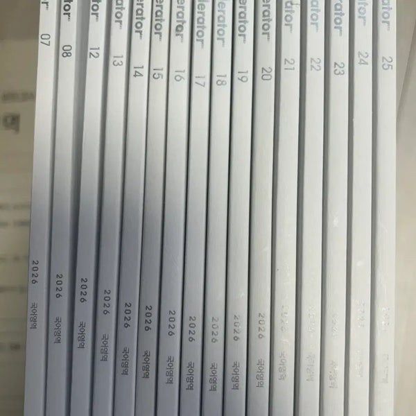 [BUNJANG] 2026 Korean Accelerator Weekly & Survival Mock Exam Set (18 Volumes) / [18권] 2026 국어 엑셀레이터 주간지, 서바이벌 모의고사