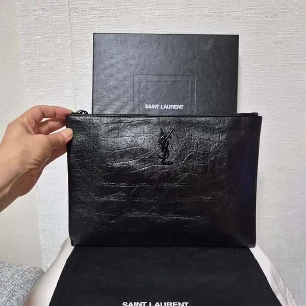 [BUNJANG] Saint Laurent Black Leather Clutch Bag / 생 로랑 블랙 클러치