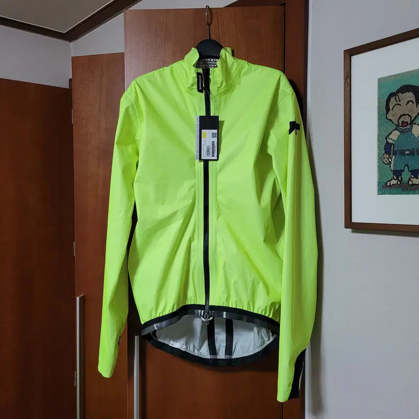 [BUNJANG] Assos EQUIP RS Rain Jacket - Black, Fluorescent / 아소스 이큅 RS 레인 재킷 블랙, 형광
