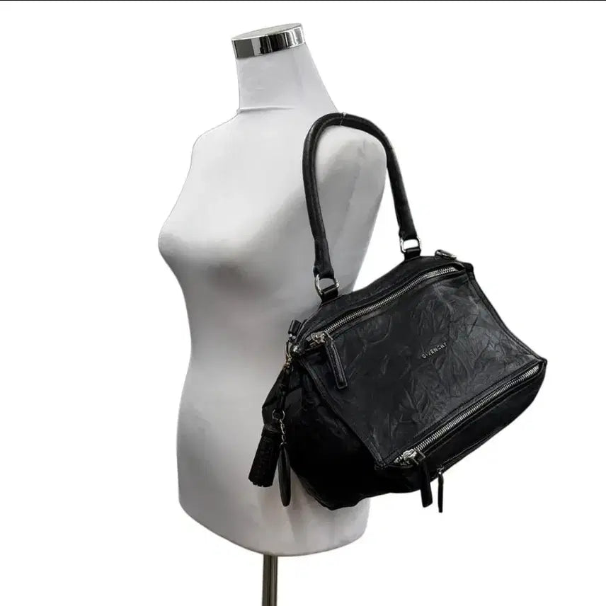 [BUNJANG] Givenchy Pandora Wrinkled Large Shoulder Bag / 지방시 판도라 링클 라지 숄더백 (OS)