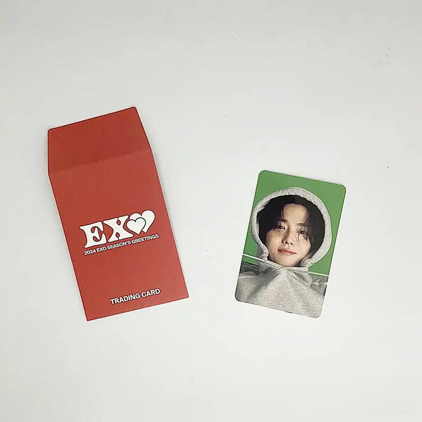 [BUNJANG] EXO SUHO 2024 Season's Greetings Photocard B_2 / 엑소 수호 2024 시즌그리팅 트레이딩 카드 포토카드 포카 B_2 EXO SUHO 2024 SEASON'S GREETINGS PHOTOCARD B_2