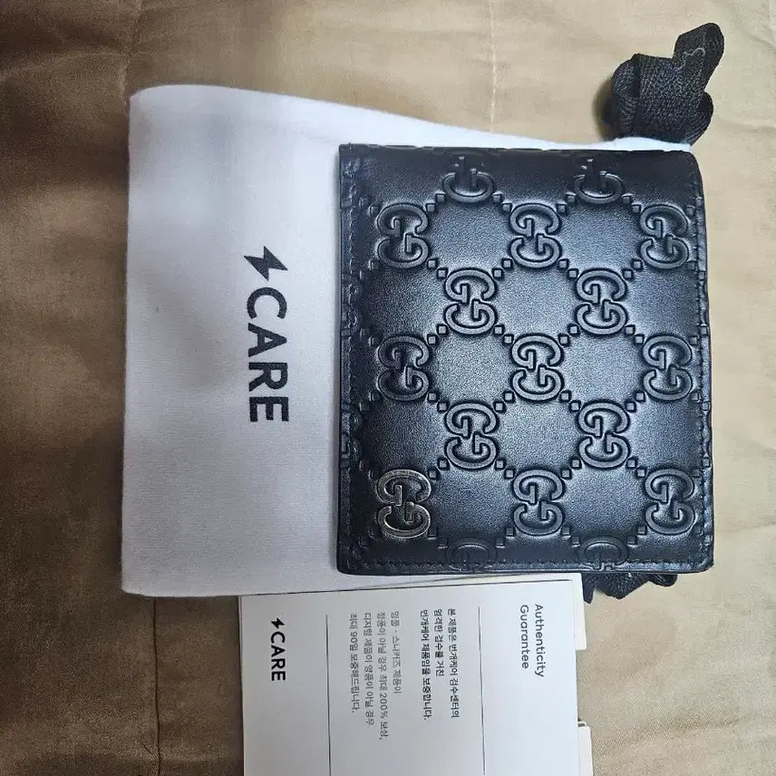 [BUNJANG] Gucci Signature Bifold Wallet / 구찌 시그니처 반지갑 판매합니다