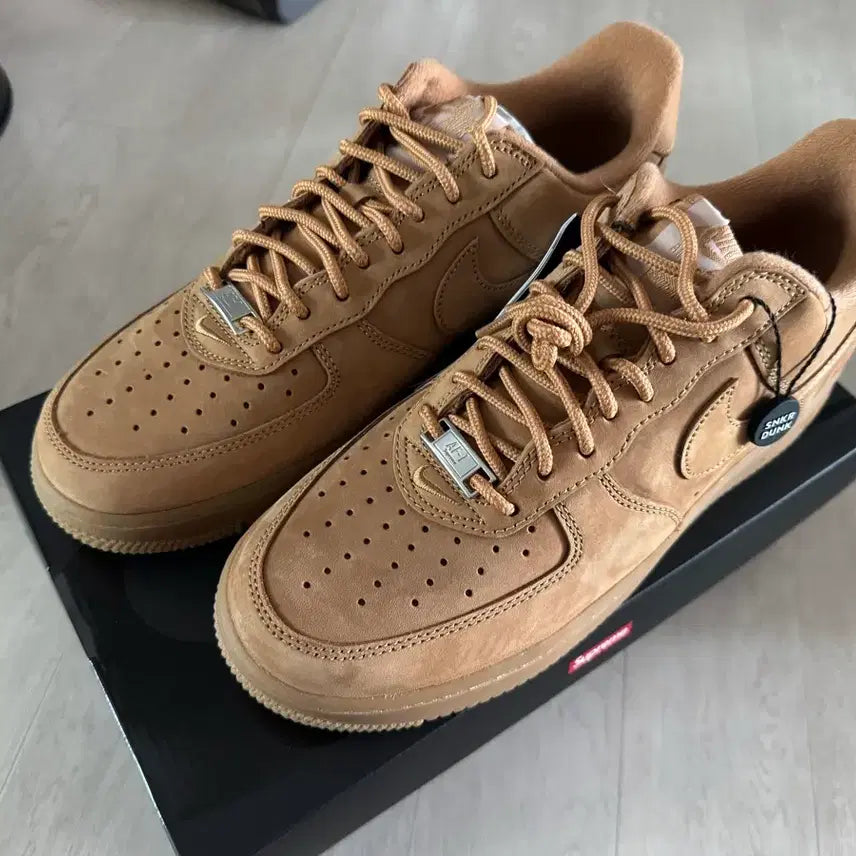 [BUNJANG] Supreme Dunks Low 'Rembrandt' White Gum 265 / 슈프림 된장포스 265 새제품