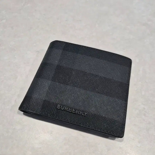 [BUNJANG] Burberry Check & Leather Bifold Wallet Charcoal / 버버리 체크 반지갑 차콜 (가격 제안 환영, 쿨거시 가격 조정 해드립니다!)