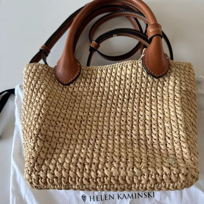[BUNJANG] HELEN KAMINSKI Ampara Mini Tote Bag / 헬렌카민스키 암파라 미니 토트백 신상